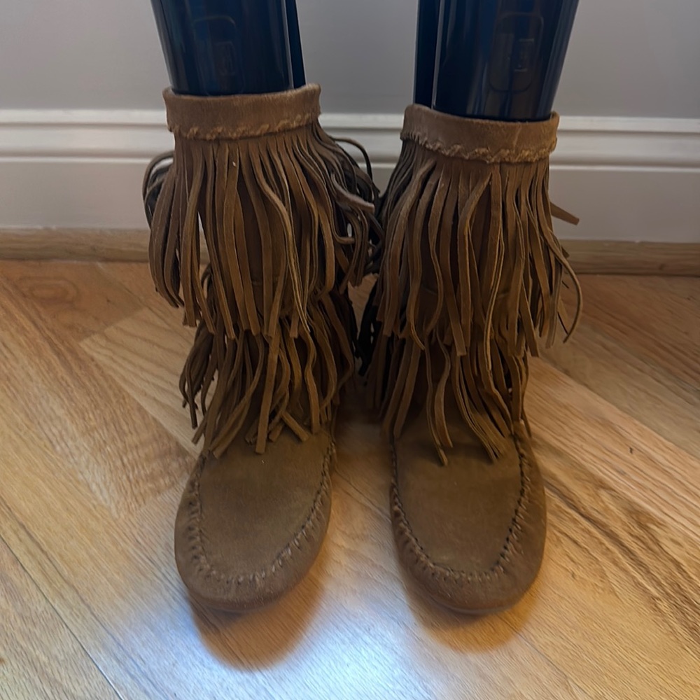 SOLD Minnetonka Fringe Moccasins/Boots; Women’s Size 8